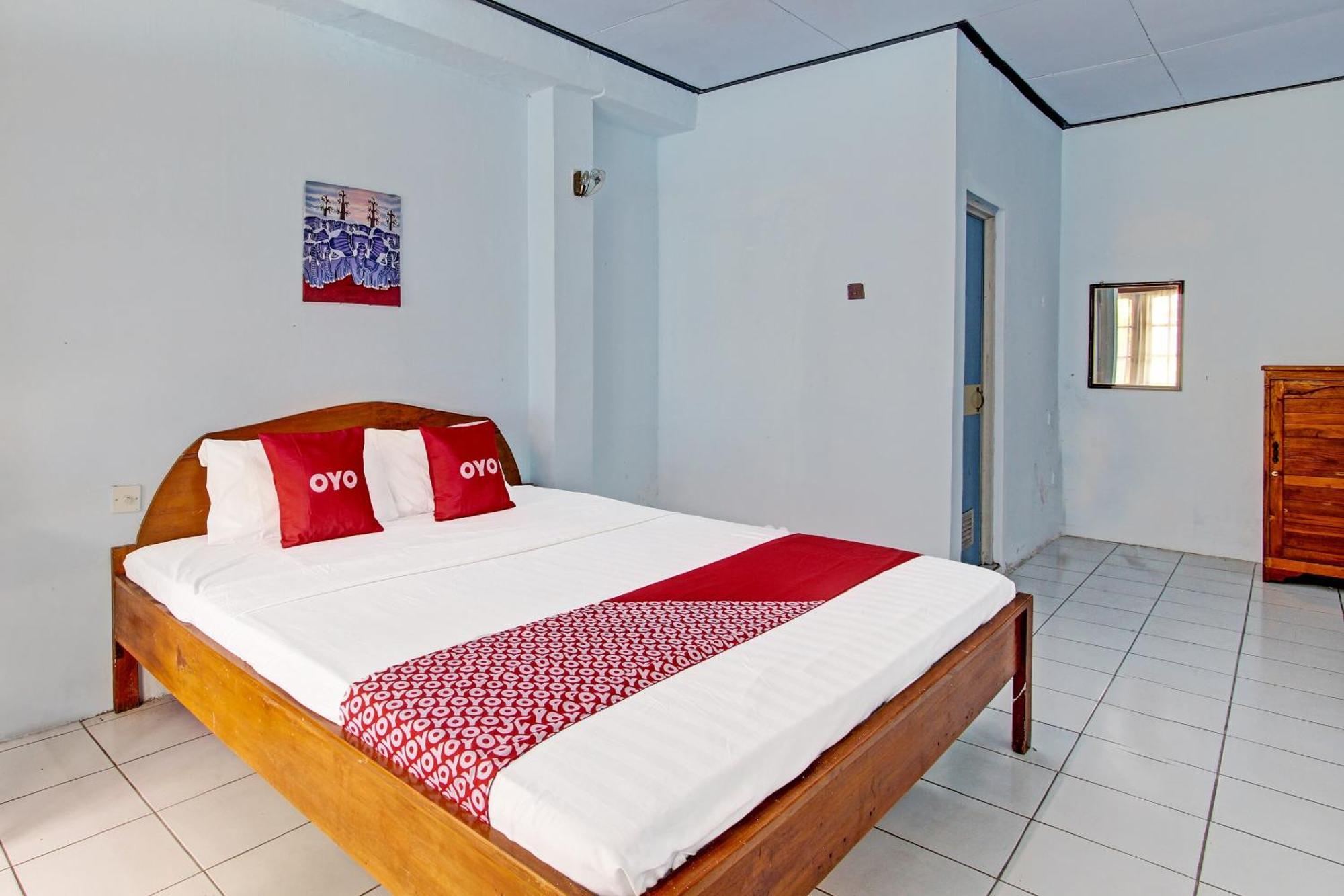 Capital O 91644 Loka Hause Hotel Salatiga Exterior photo